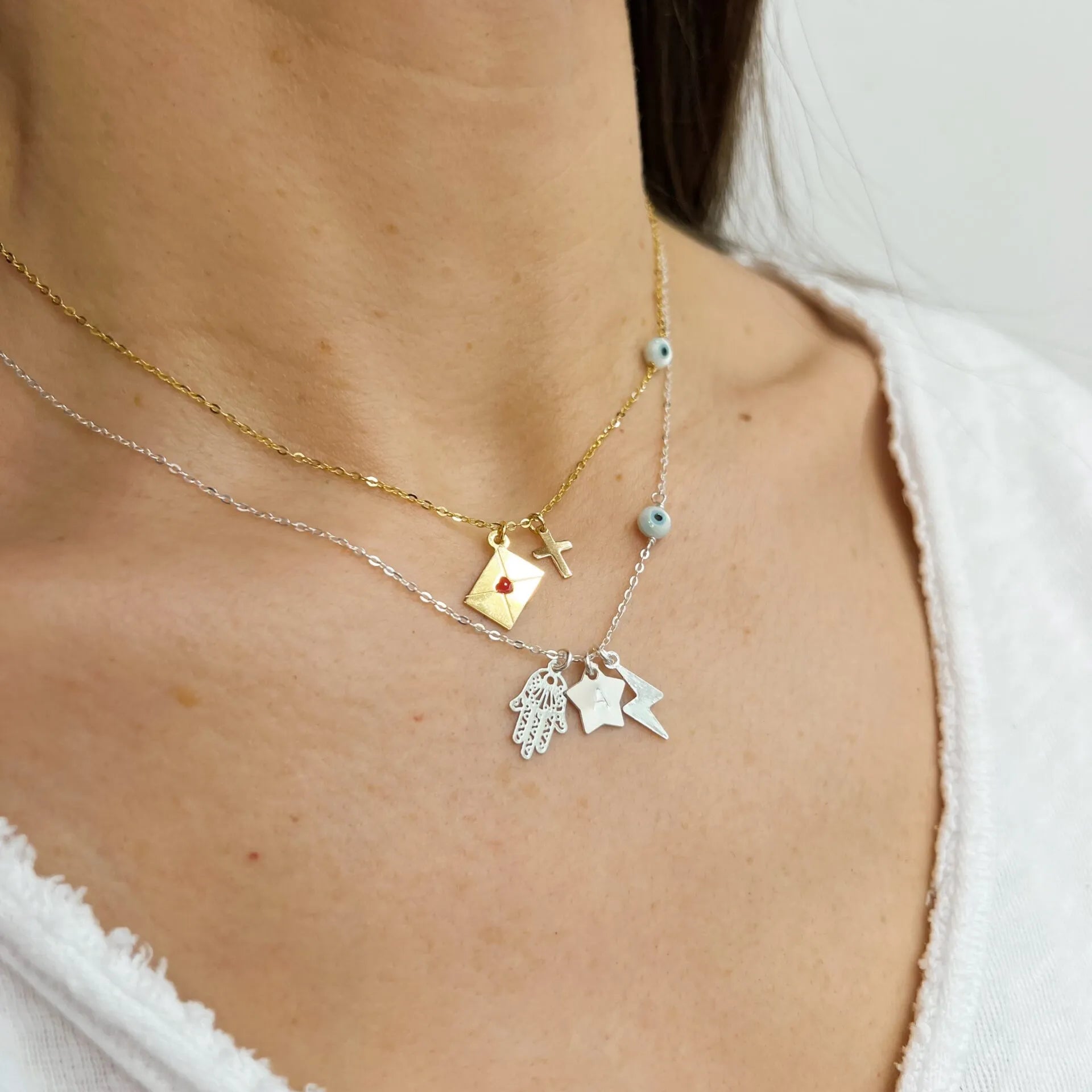 Amuletos: Hamsa (Mano de Fátima)