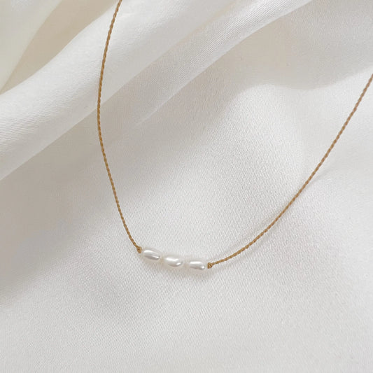 Chocker Bloom Light trio