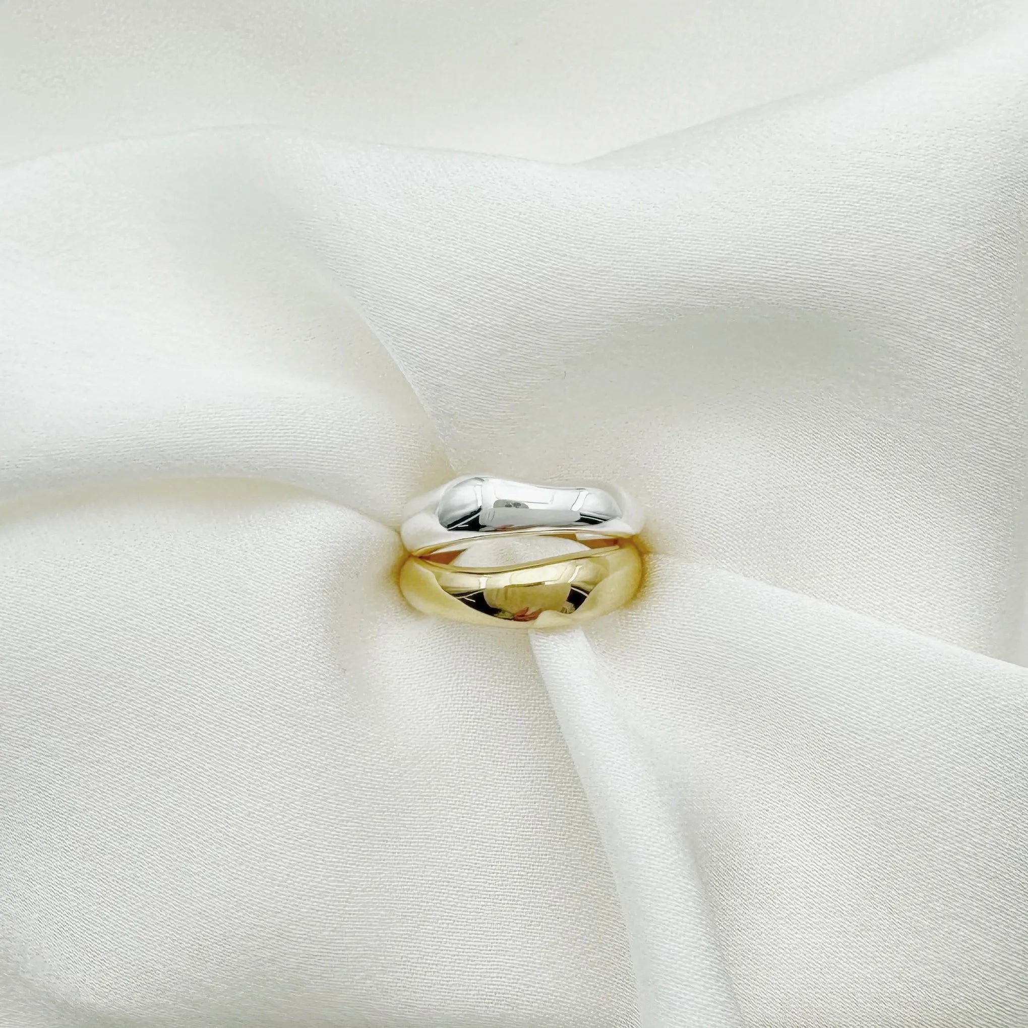 Anillo de iris doble