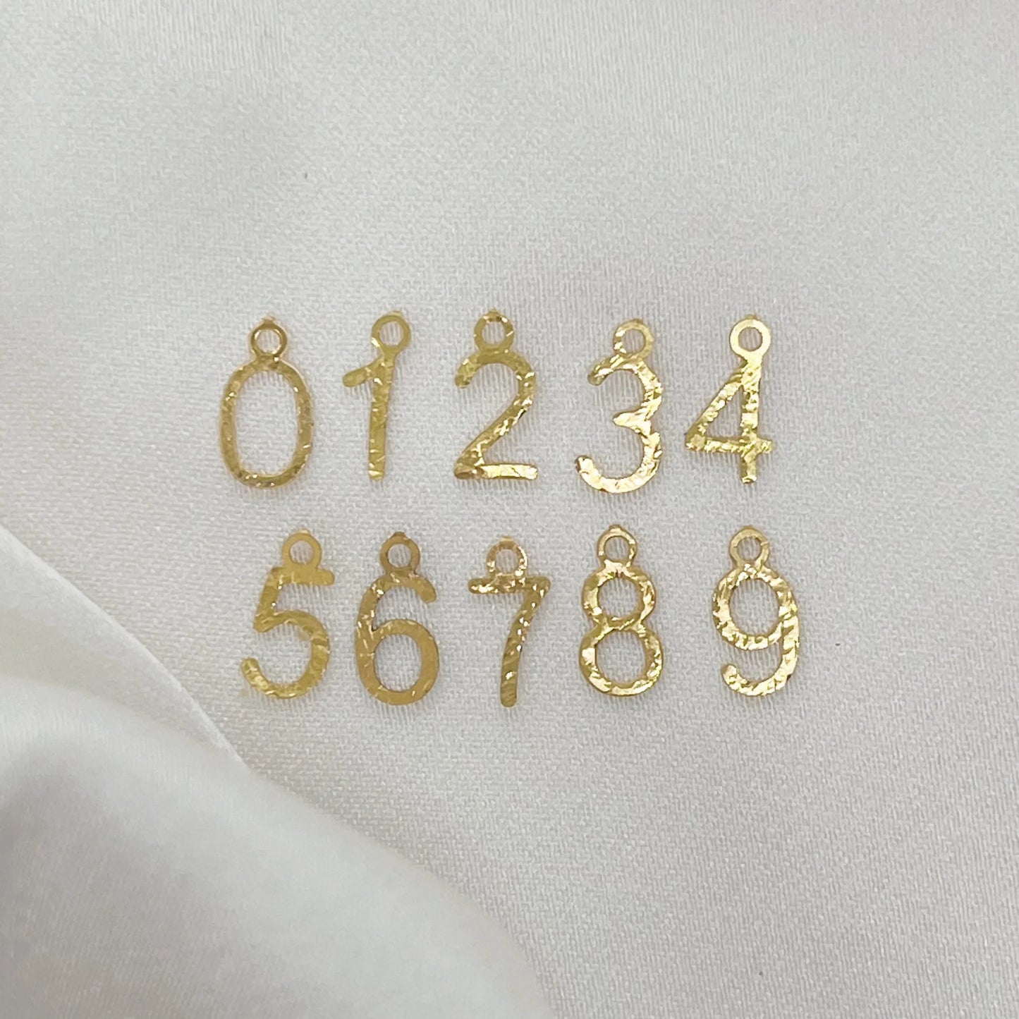 Les charms : Chiffres