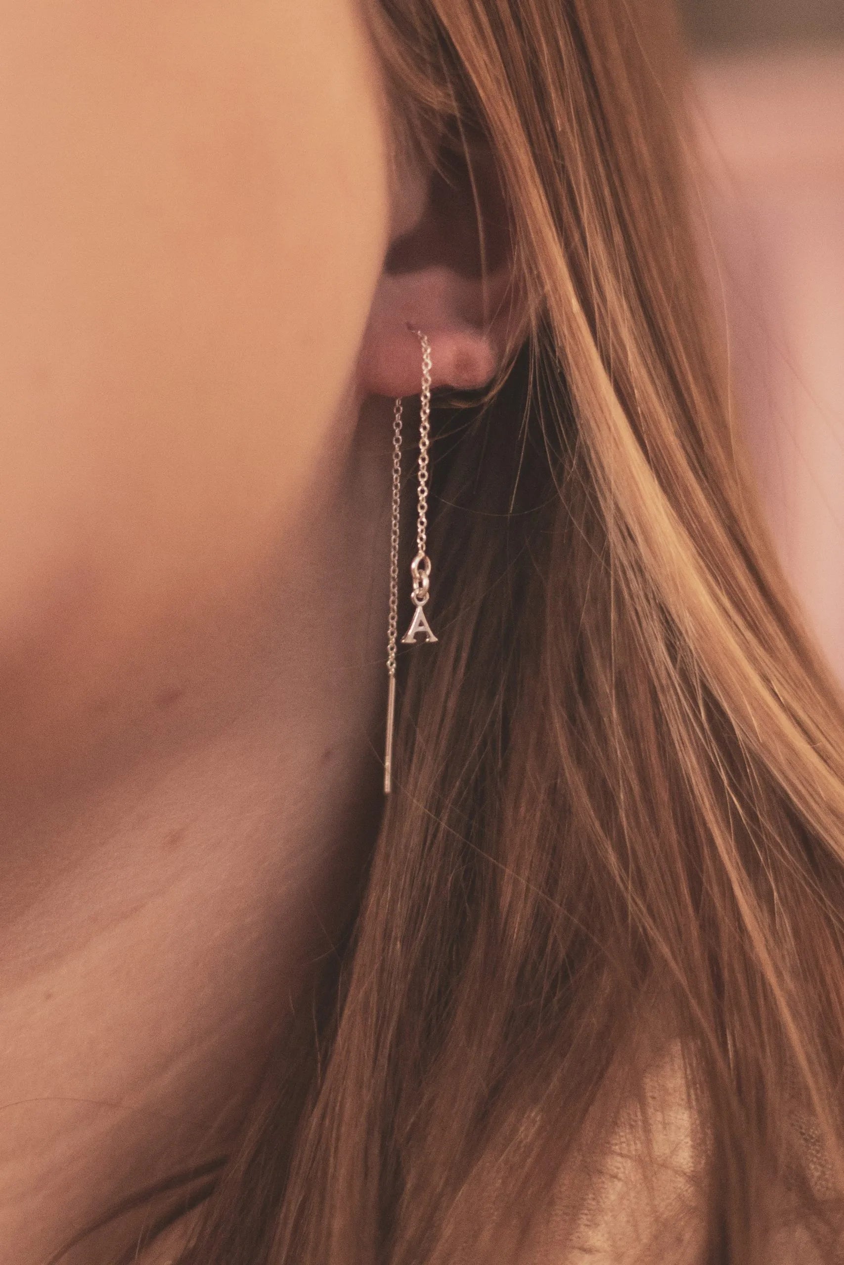 Minnie Mouse earring
