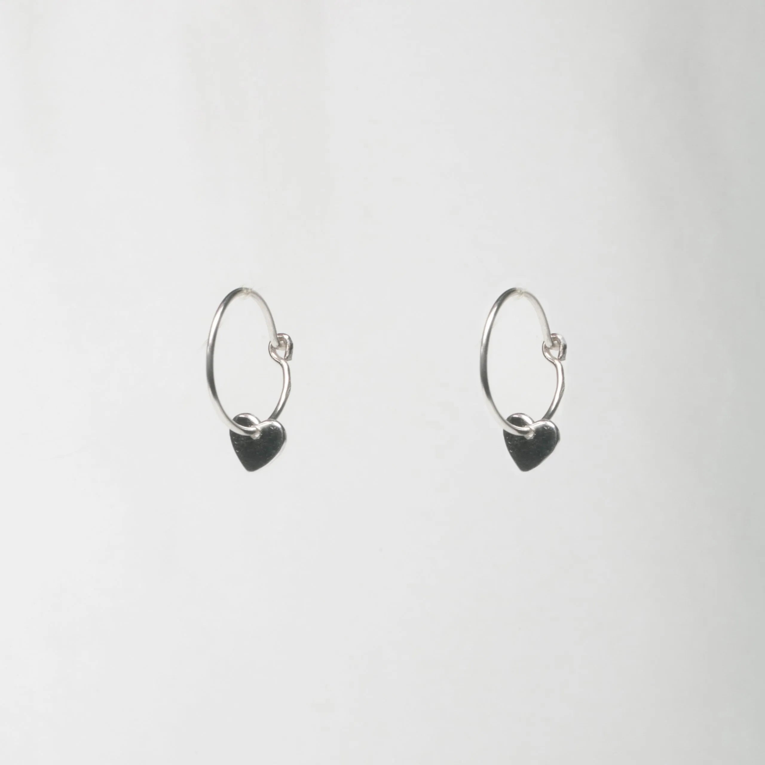 Pendientes de aro con forma de corazón de Minnie