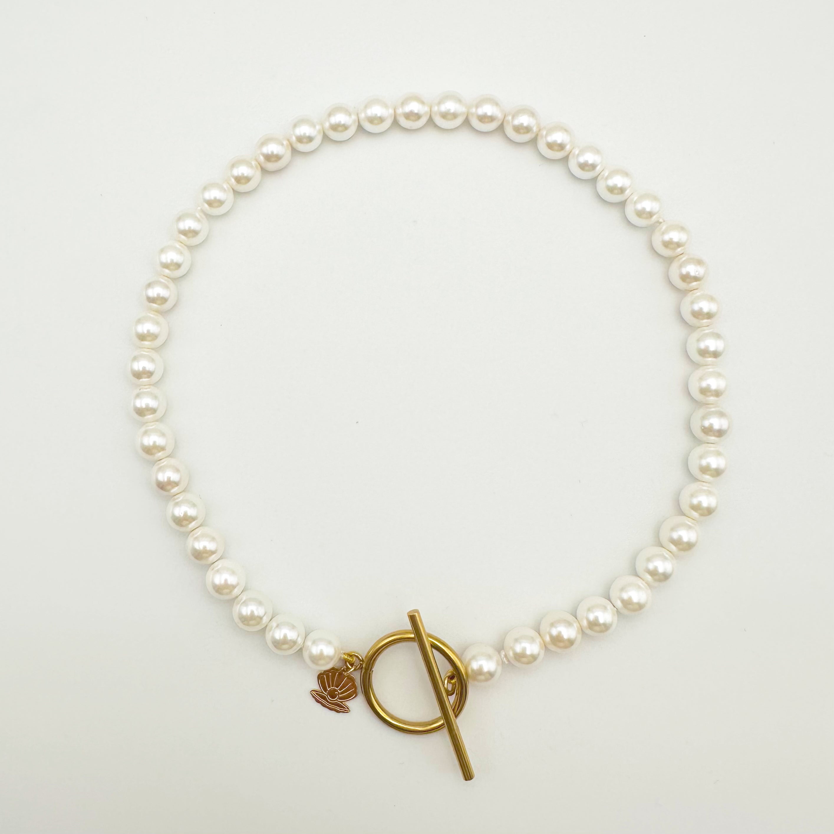 Collier Evidence big