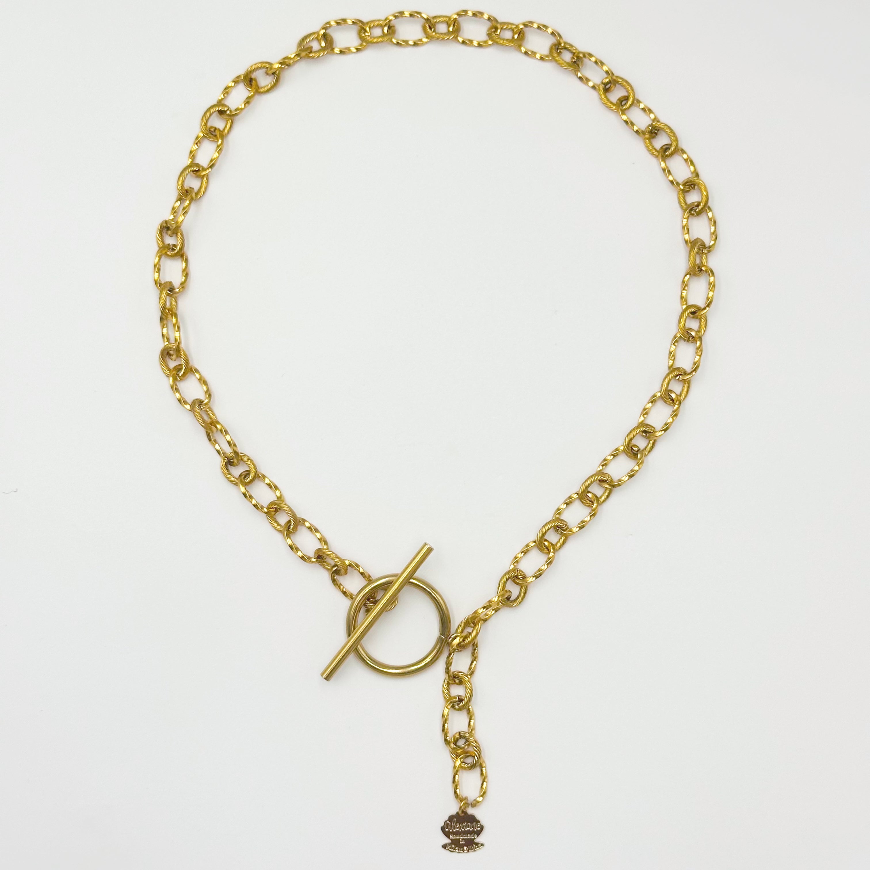 Collar Amira 