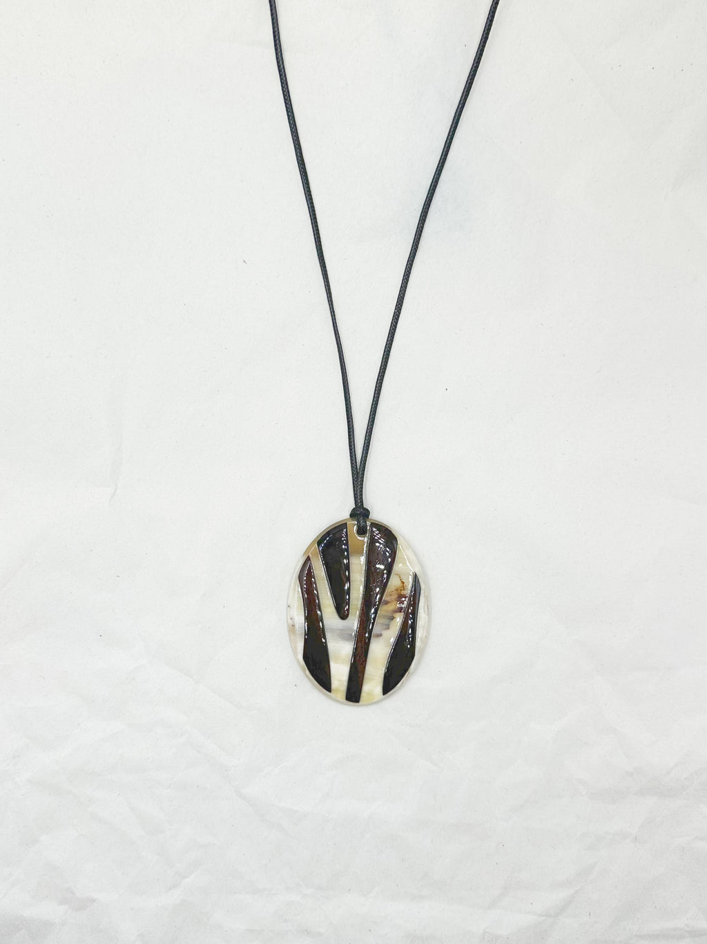 Collier Nuit White