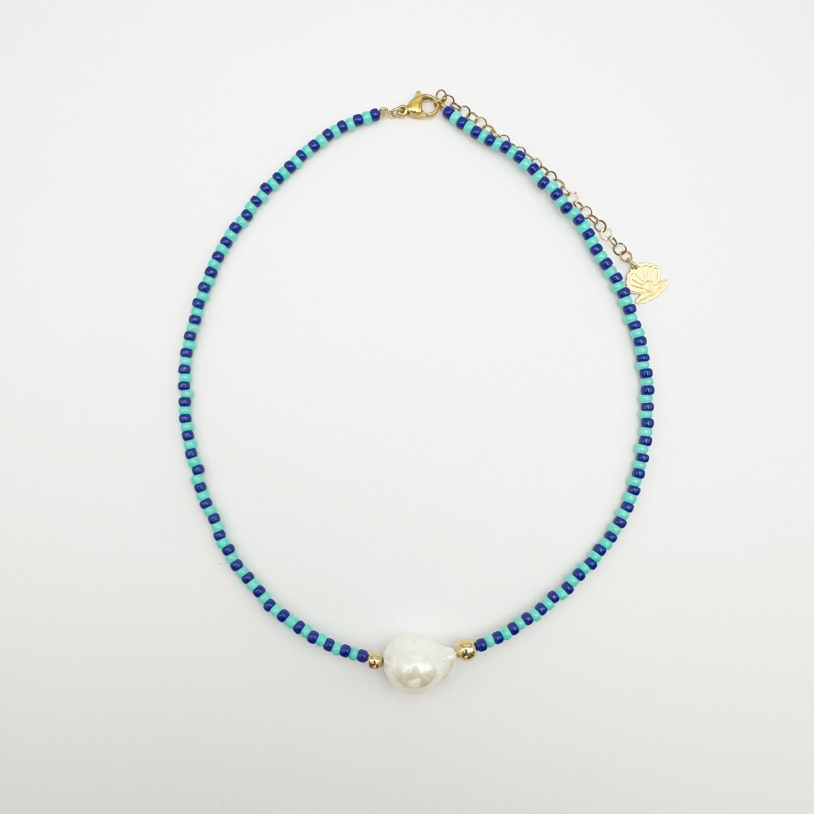 Collar pequeño de granita