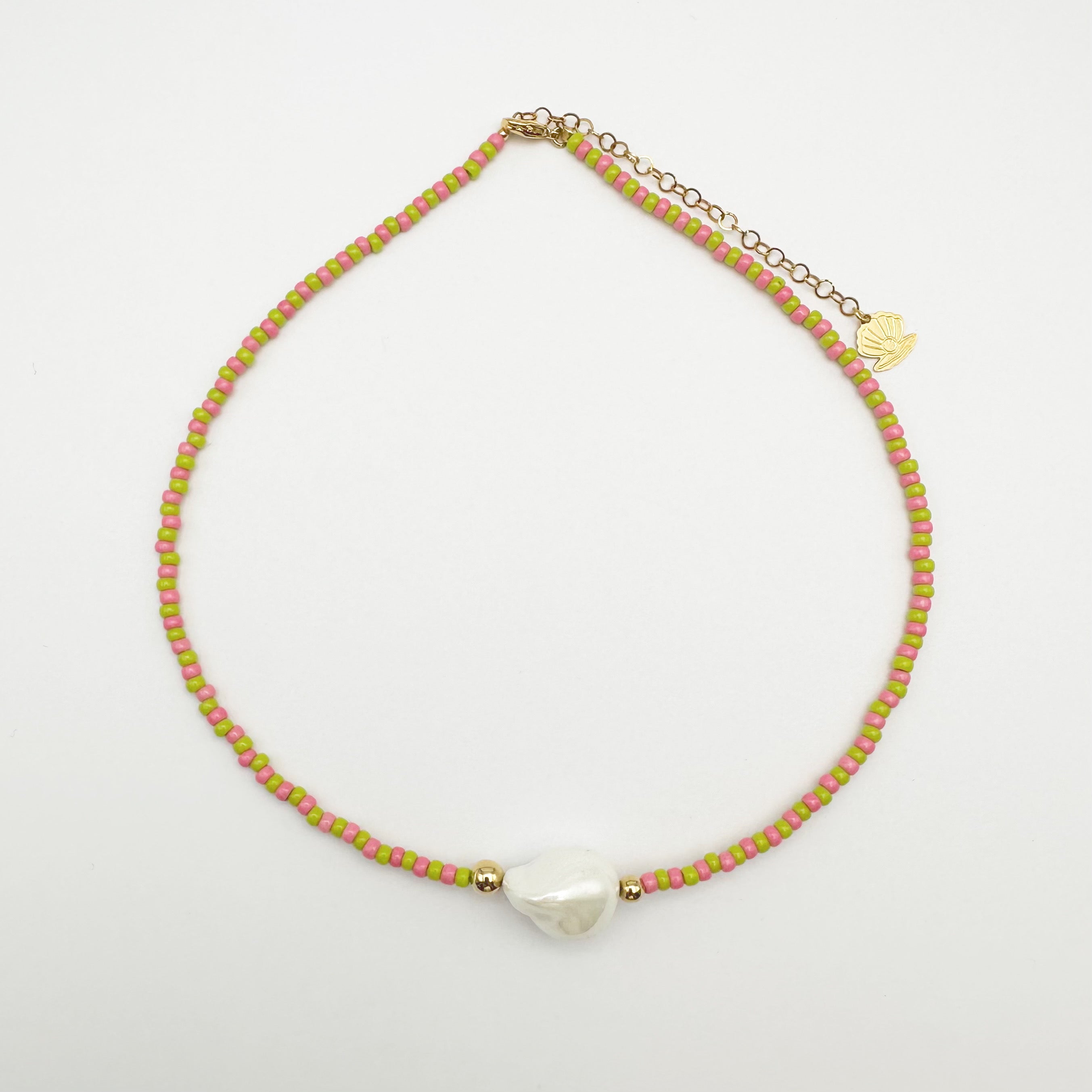 Collar pequeño de granita