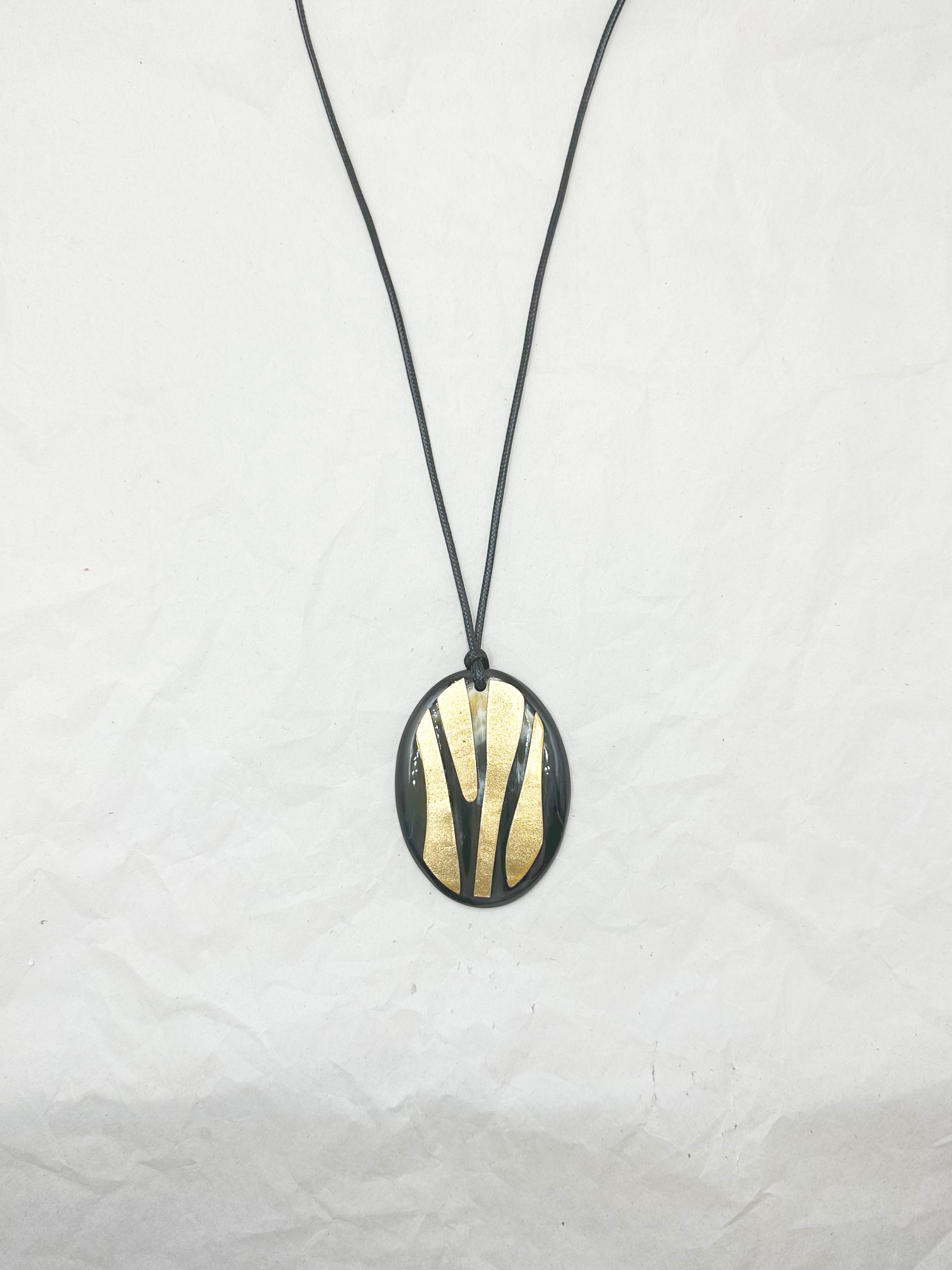 Collier Nuit Gold